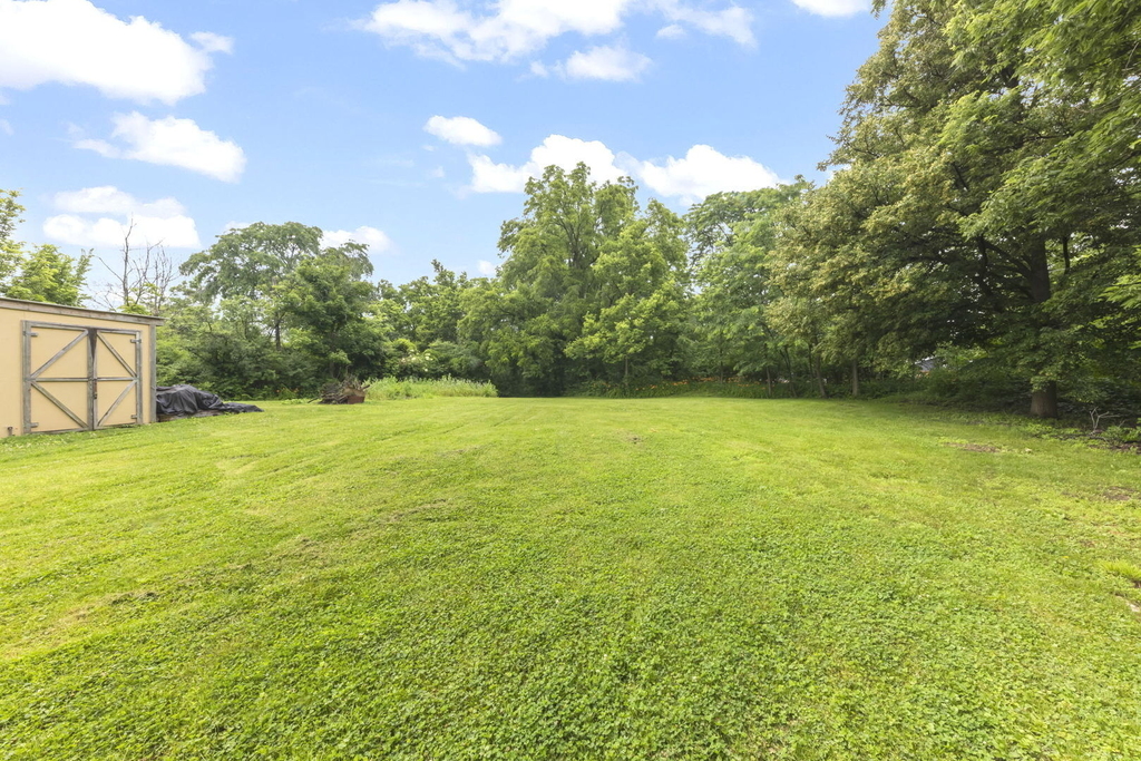 828 E 14th Street - Photo 40