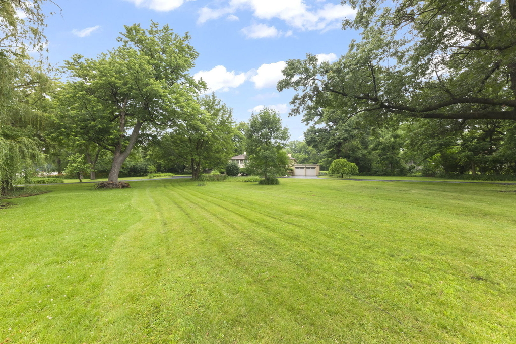 828 E 14th Street - Photo 42