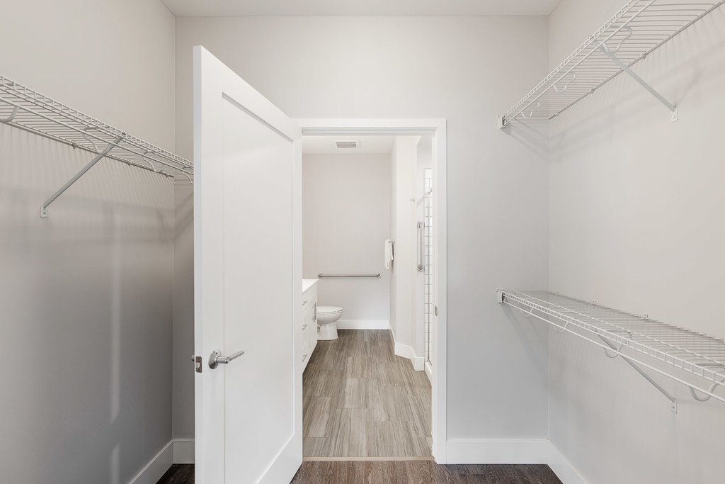101 W Liberty Street - Photo 8
