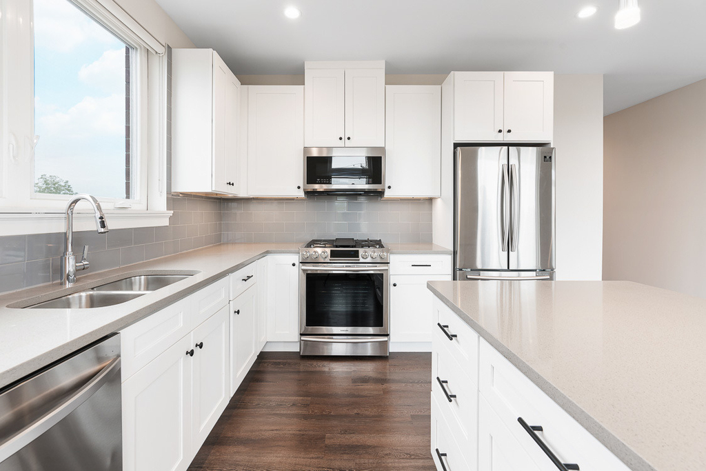 546 Green Bay Road - Photo 1