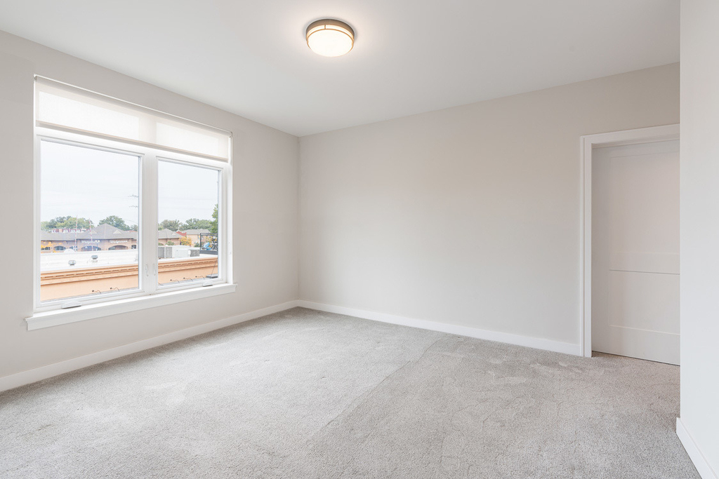 546 Green Bay Road - Photo 5