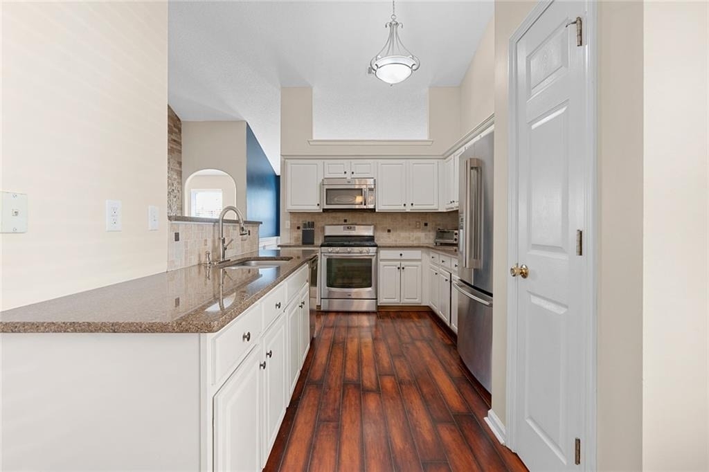 1755 Arborwood Drive - Photo 4