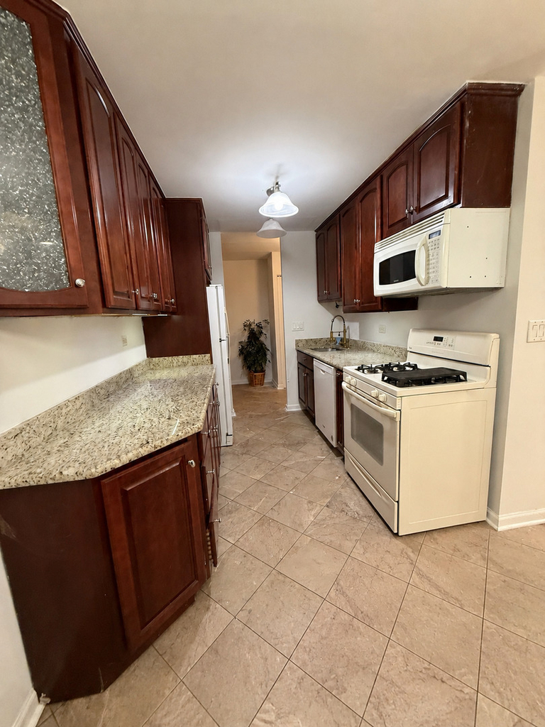 5011 Valley Lane - Photo 4