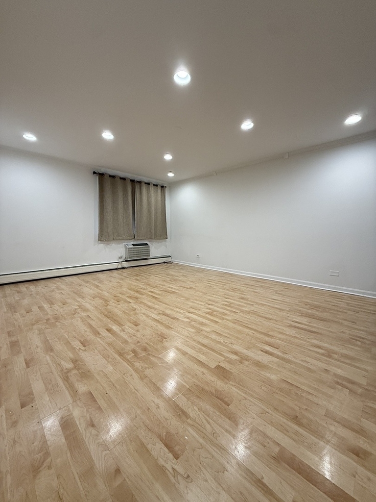 5011 Valley Lane - Photo 2
