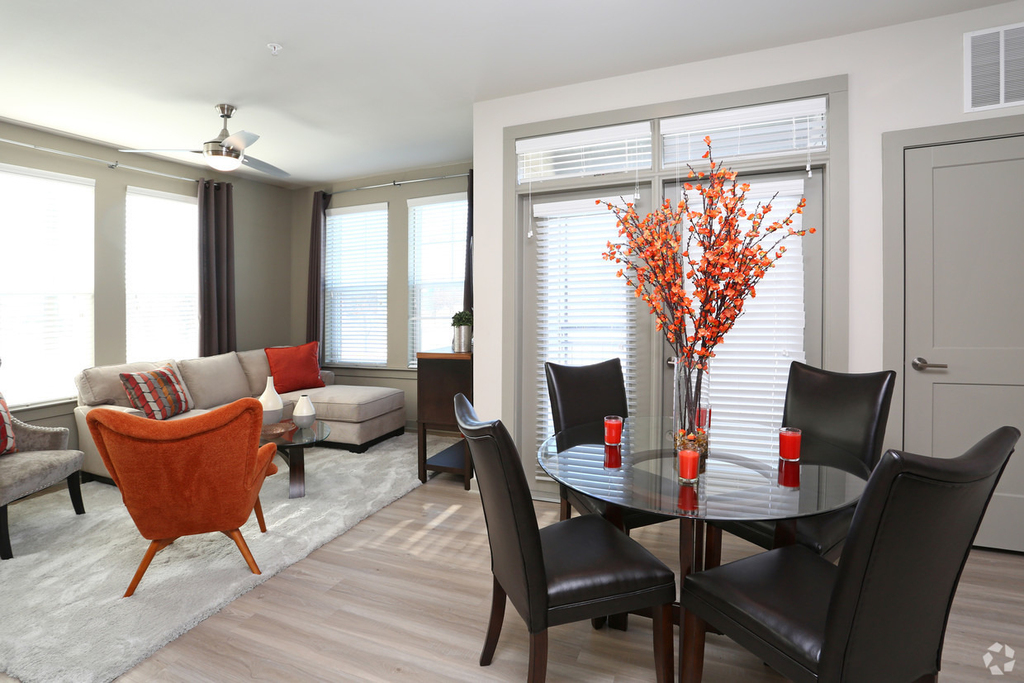 670 E Algonquin Road - Photo 1