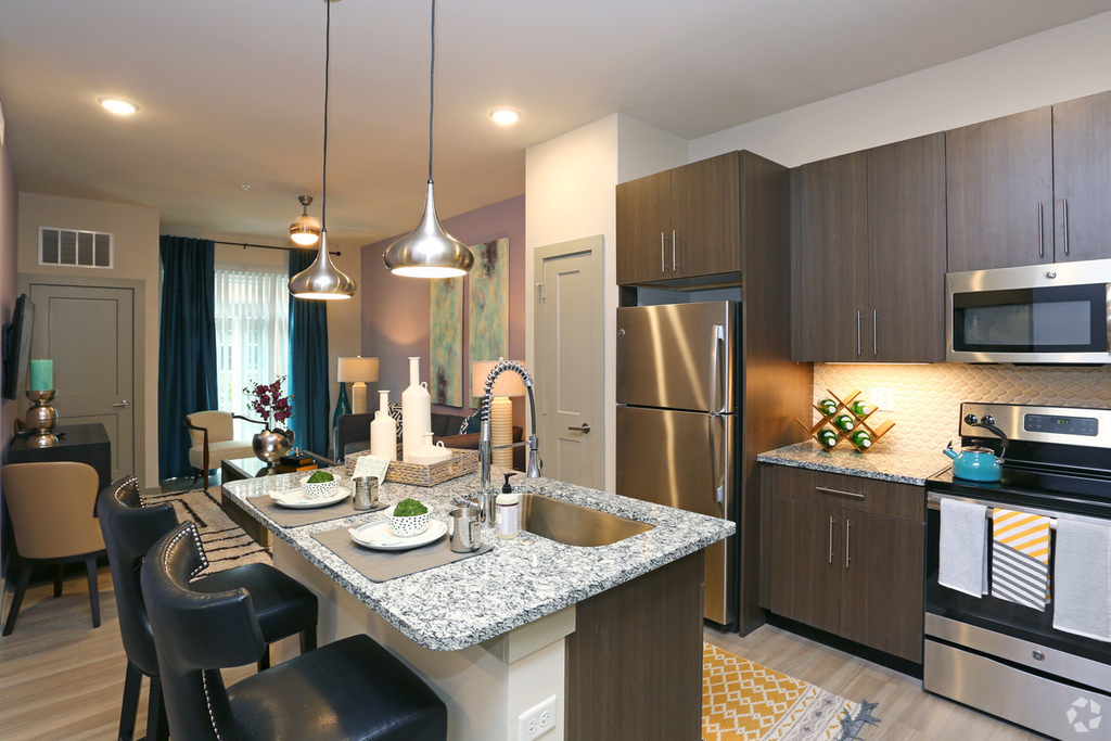 670 E Algonquin Road - Photo 2
