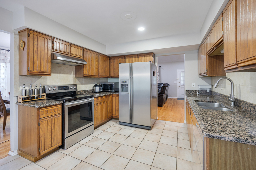 1347 Rose Boulevard - Photo 7