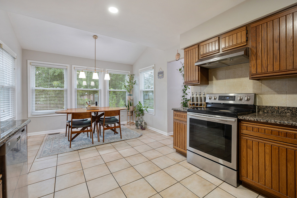 1347 Rose Boulevard - Photo 5