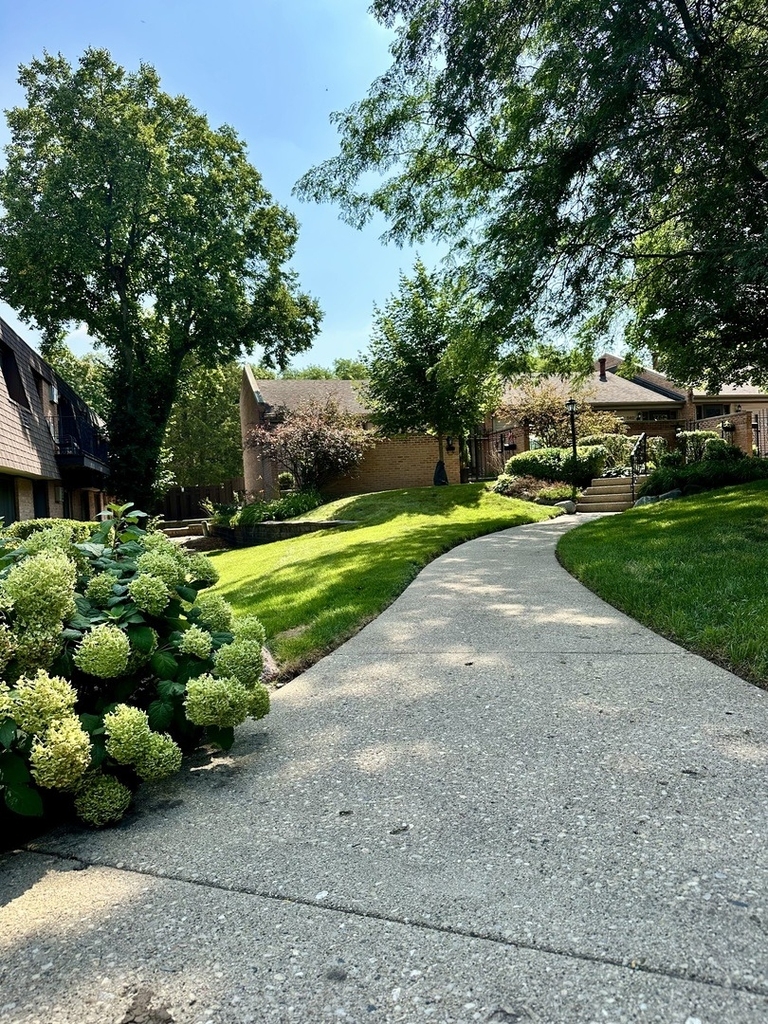 550 E Main Street - Photo 1