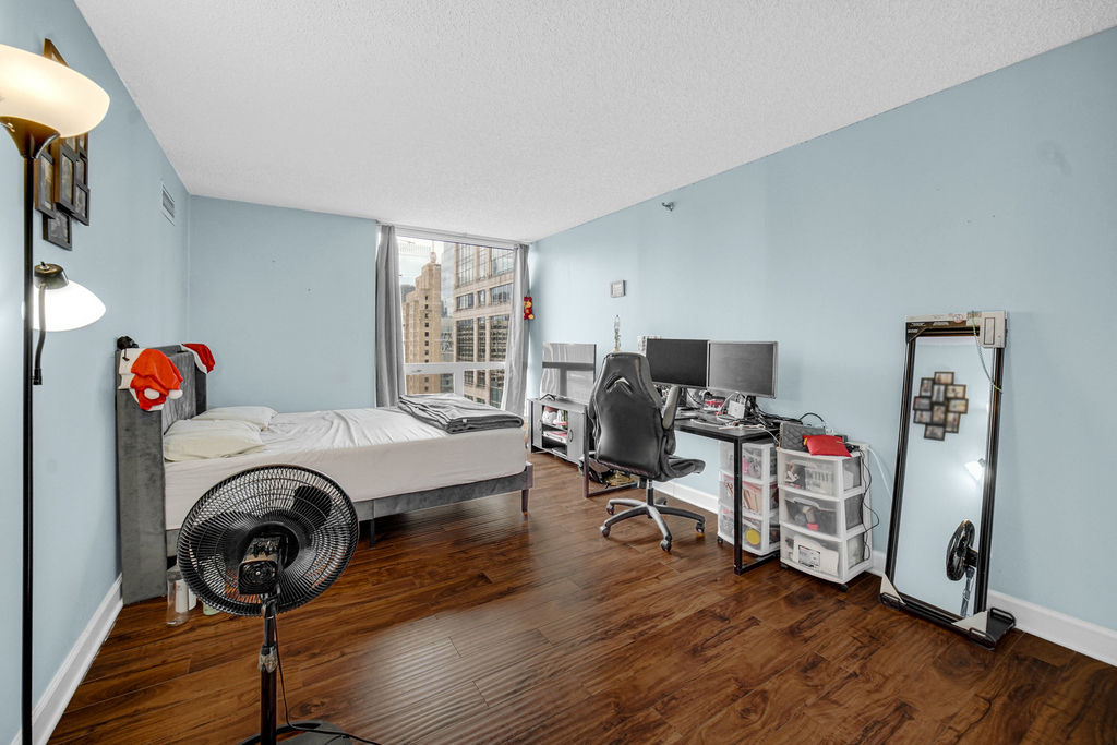 200 N Dearborn Street - Photo 9