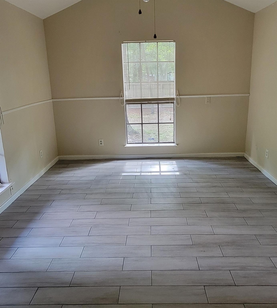 17308 Valley Lane - Photo 3