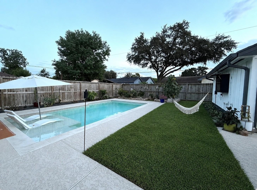 5815 Hoover Street - Photo 0