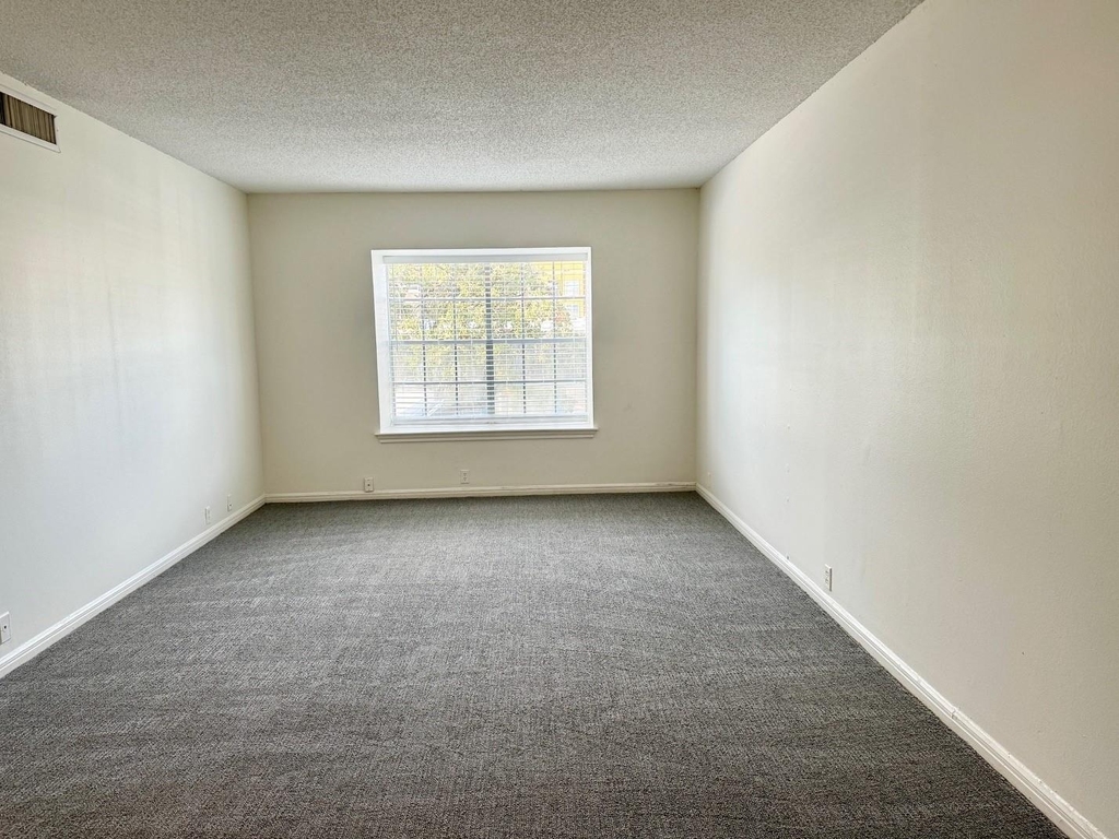 2601 Bellefontaine Street - Photo 13