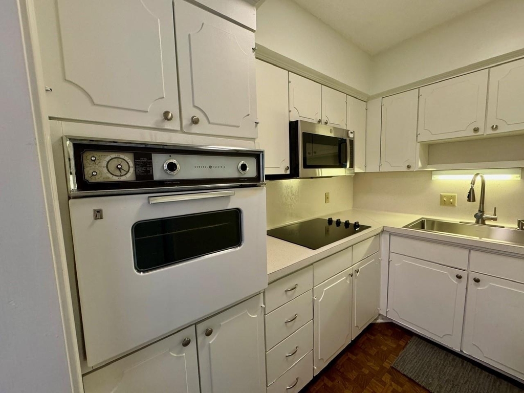 2601 Bellefontaine Street - Photo 2