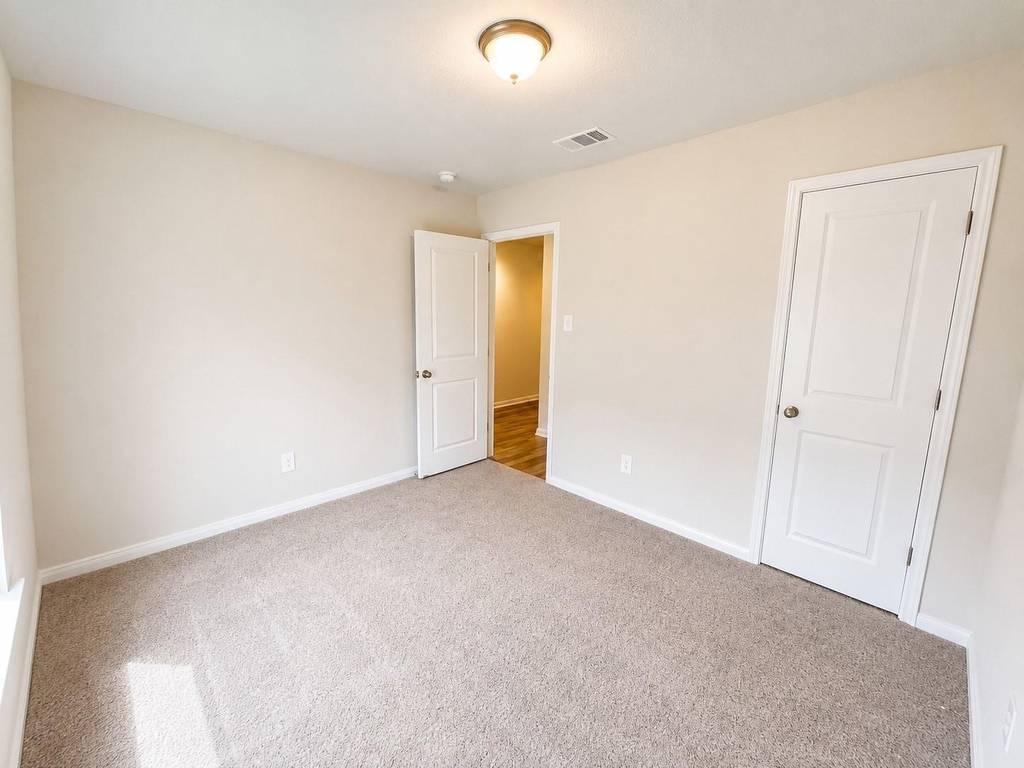 15674 Briar Forest Drive - Photo 17