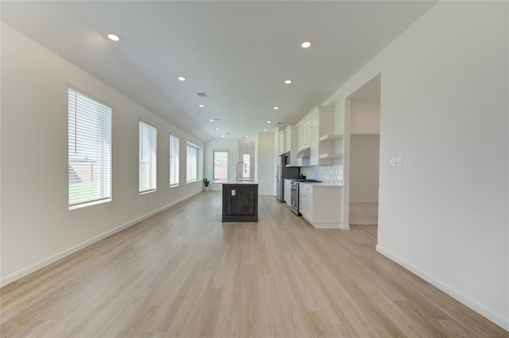 27006 Coco Flower Ln - Photo 17