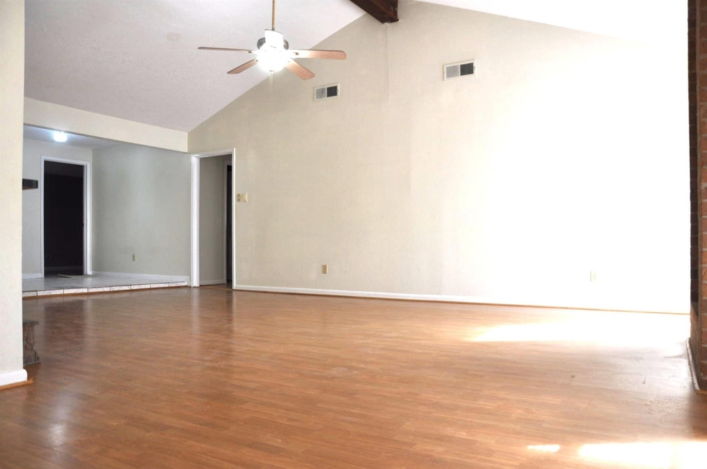16454 Hickory Knoll Drive - Photo 4