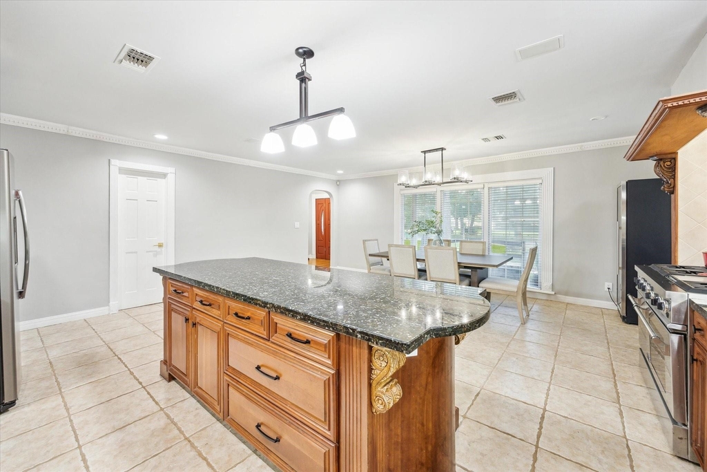 718 Garden Oaks Boulevard - Photo 14