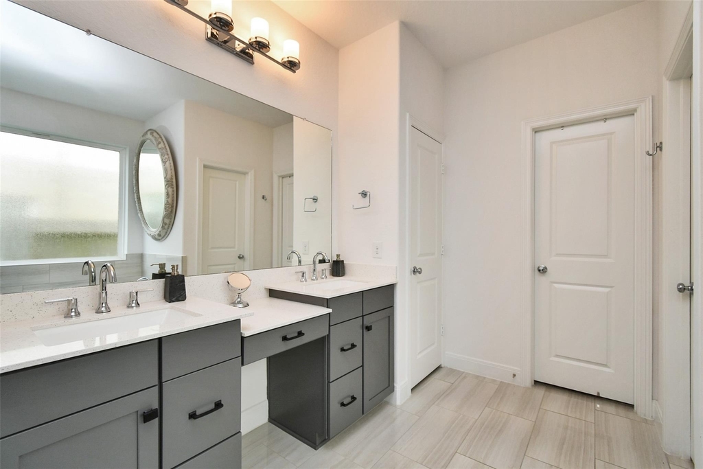 8922 Stanley Oak Drive - Photo 18