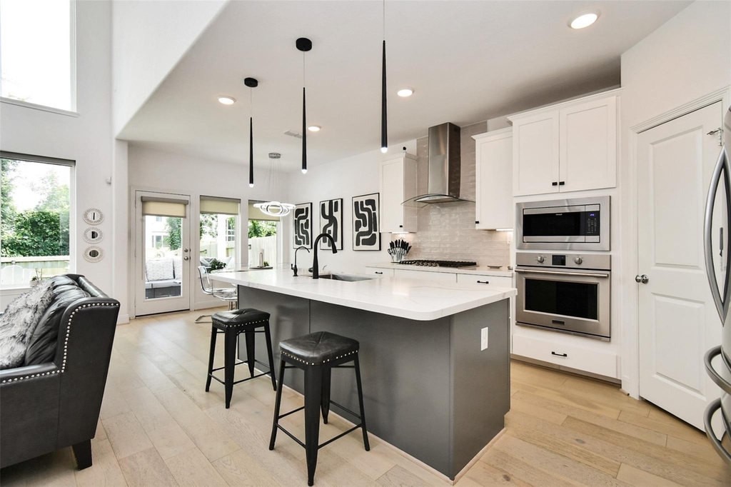 8922 Stanley Oak Drive - Photo 3