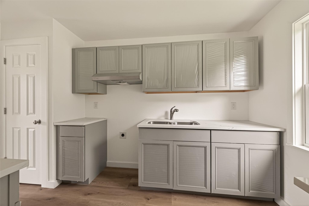 3922 Alsace Street - Photo 12