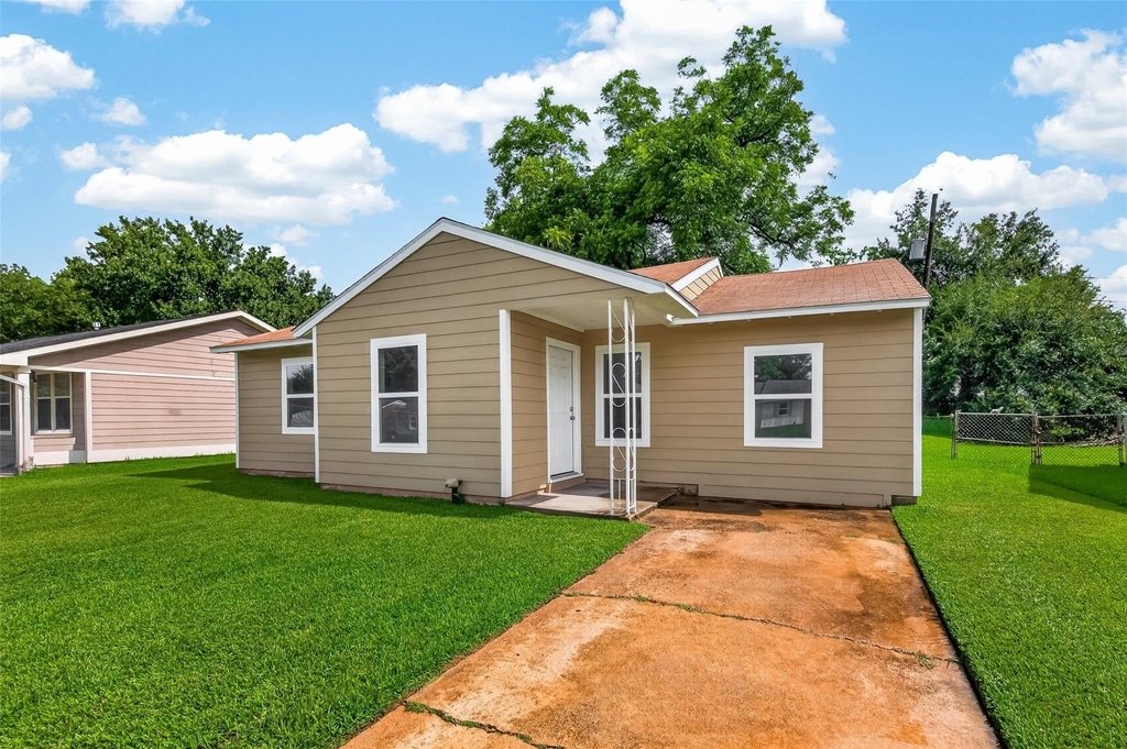 3922 Alsace Street - Photo 3