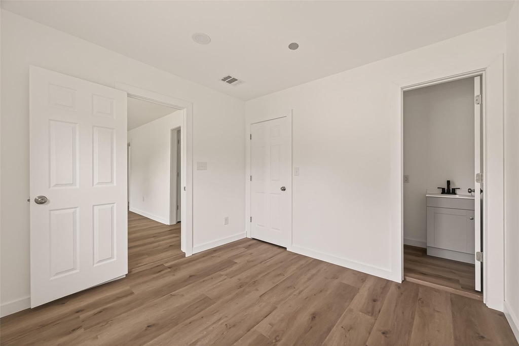 3922 Alsace Street - Photo 15