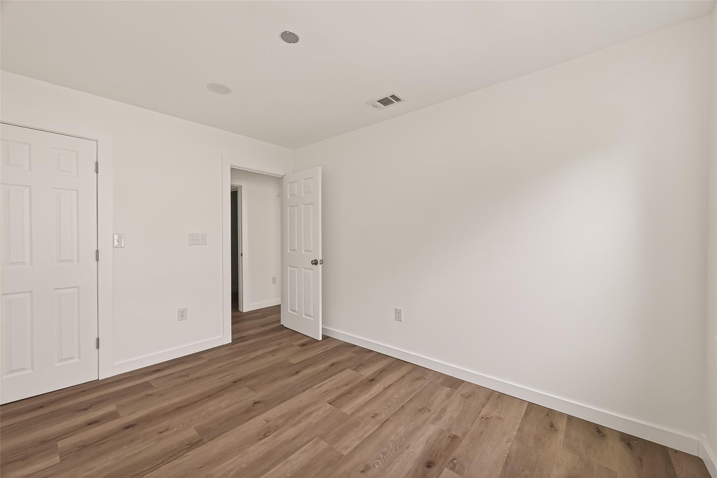3922 Alsace Street - Photo 24