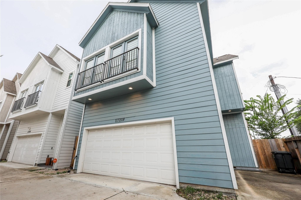 5720 Beall Street - Photo 1