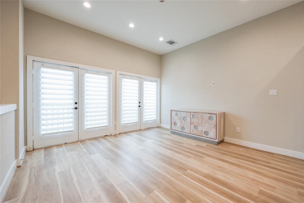 5720 Beall Street - Photo 4