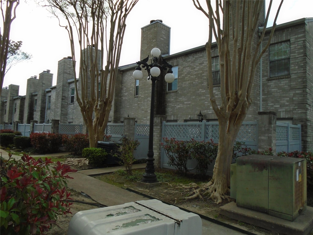 6000 Reims Road - Photo 35