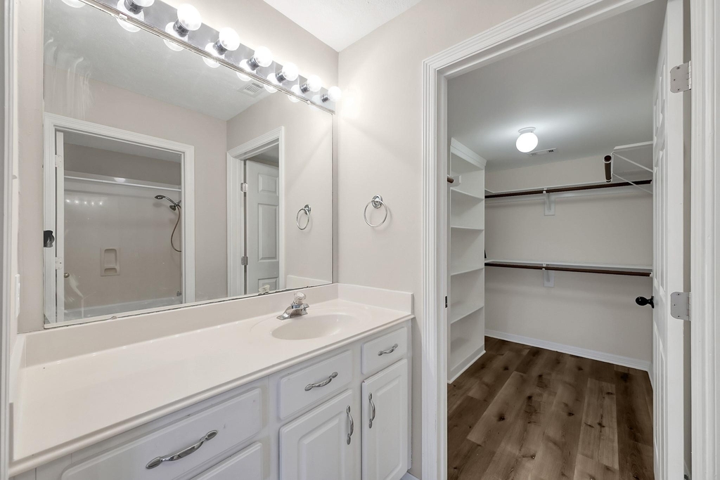 12102 Mustang Avenue - Photo 15