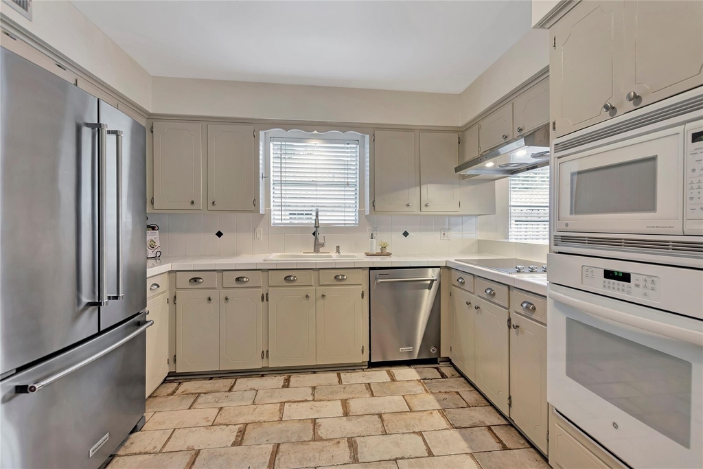 18623 Prince William Lane - Photo 8