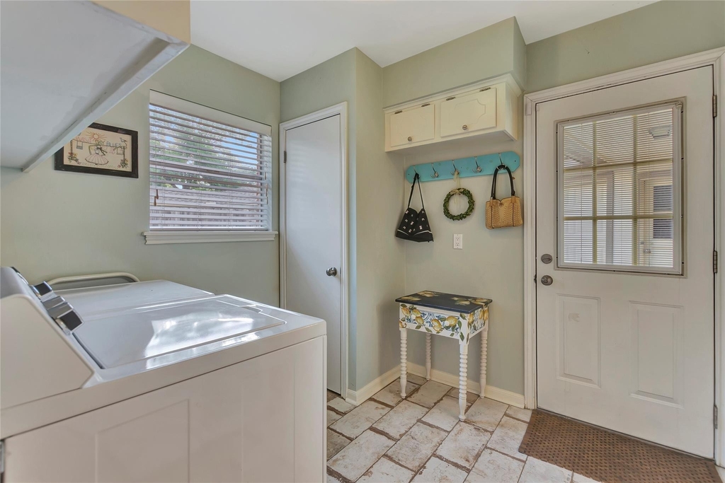 18623 Prince William Lane - Photo 33