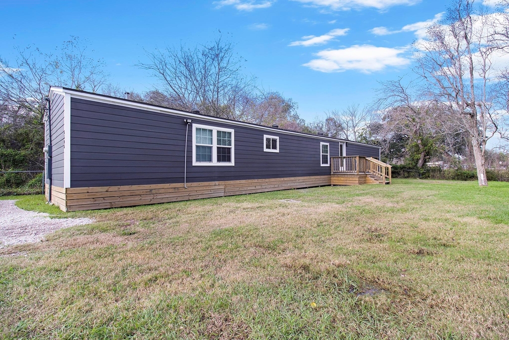6506 N Martin Luther King Avenue - Photo 0