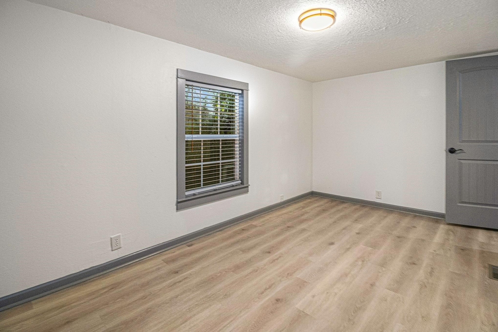 6506 N Martin Luther King Avenue - Photo 19