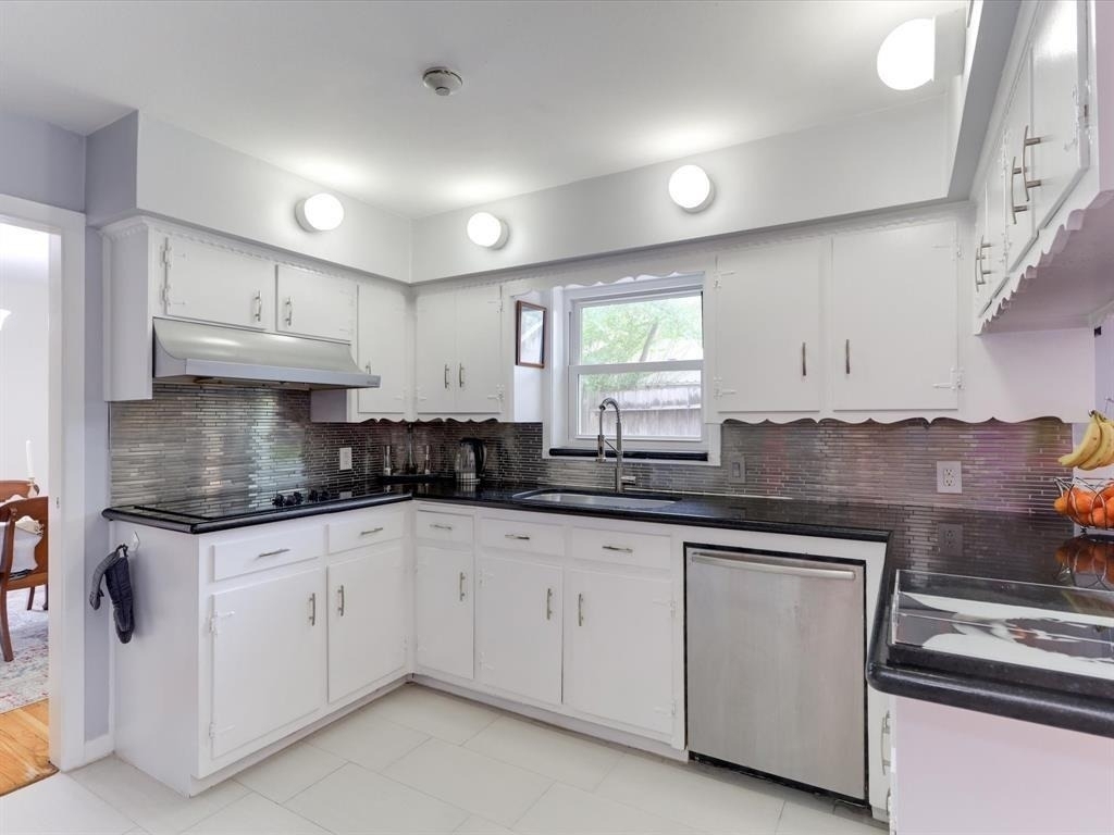 5630 Edith Street - Photo 4