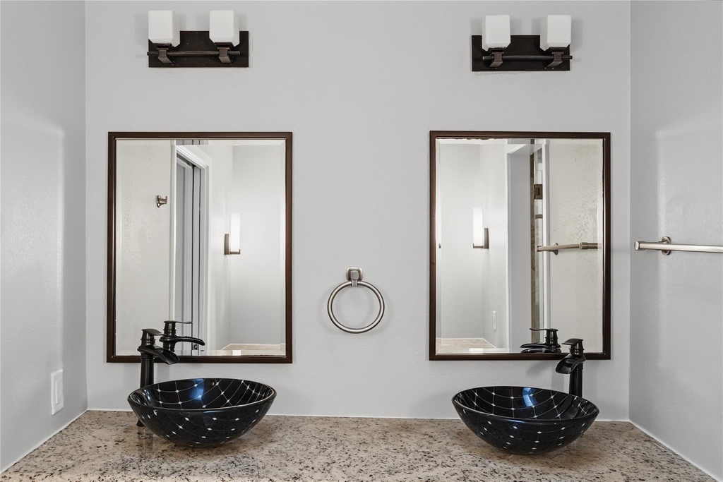 102 Litchfield Lane - Photo 9