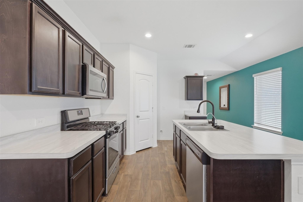 16826 Short Pines Drive - Photo 3