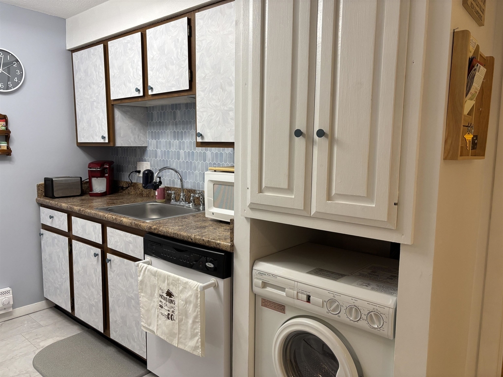 18 Windsor Hill - Photo 9