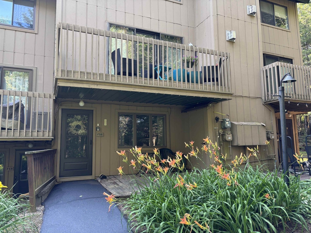 18 Windsor Hill - Photo 0