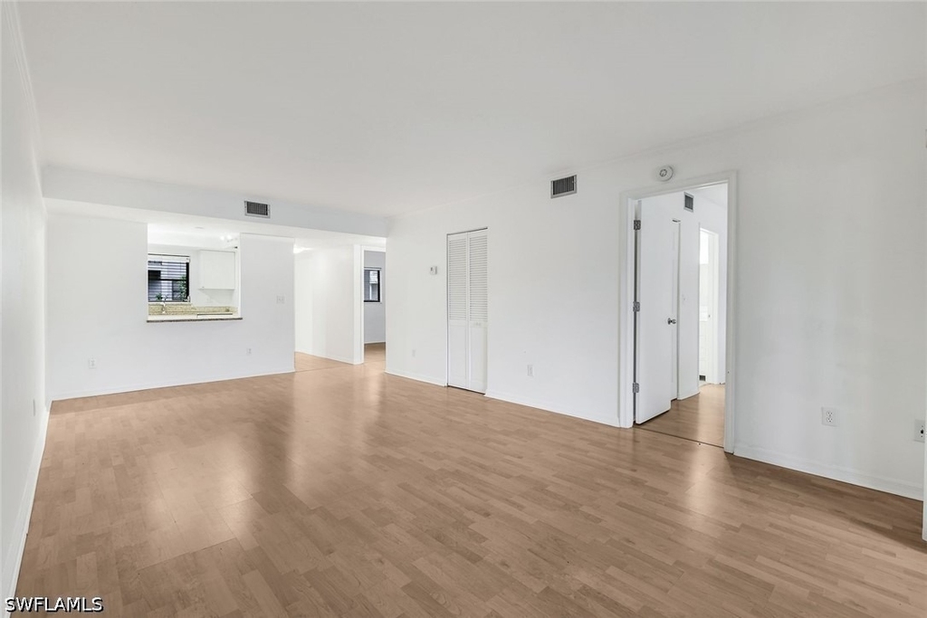 28161 Pine Haven Way - Photo 4