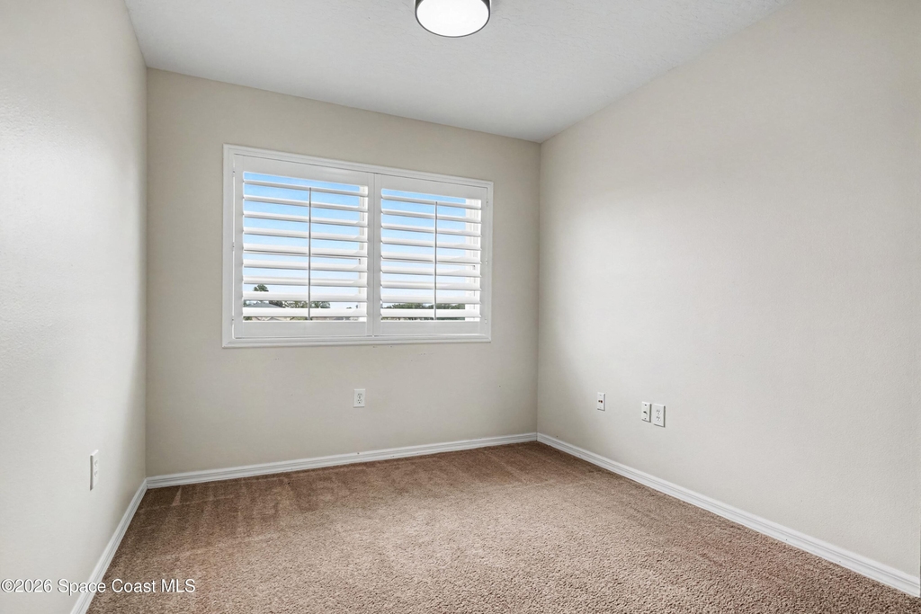 5353 Outlook Drive - Photo 7