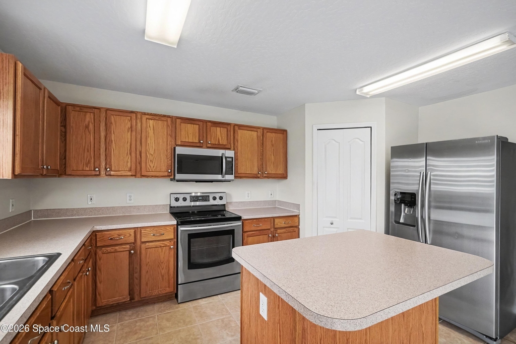 5353 Outlook Drive - Photo 3