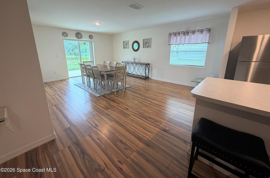 3161 Fergus Avenue Se - Photo 4