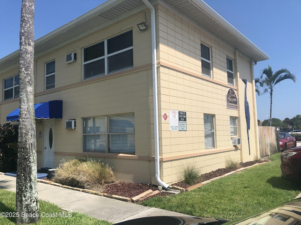 380 N Brevard Avenue - Photo 0