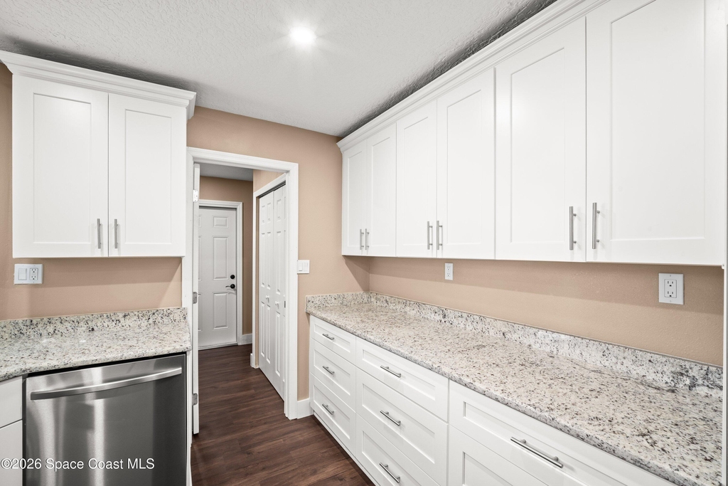 6424 Dane Avenue - Photo 12
