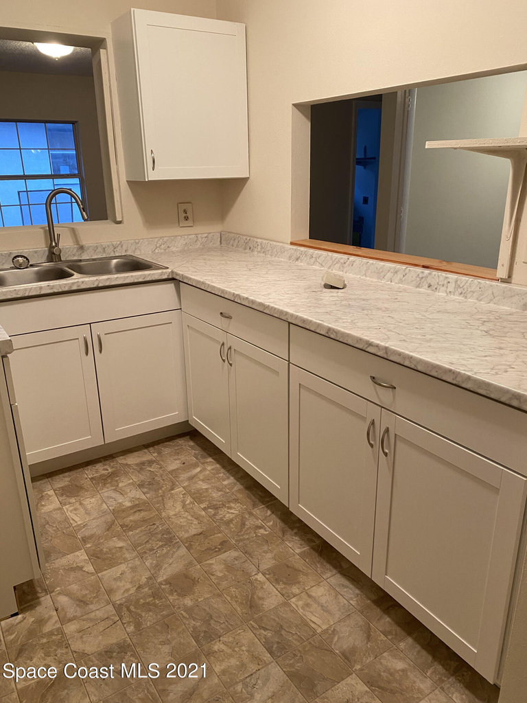 1865 Guava Avenue - Photo 5