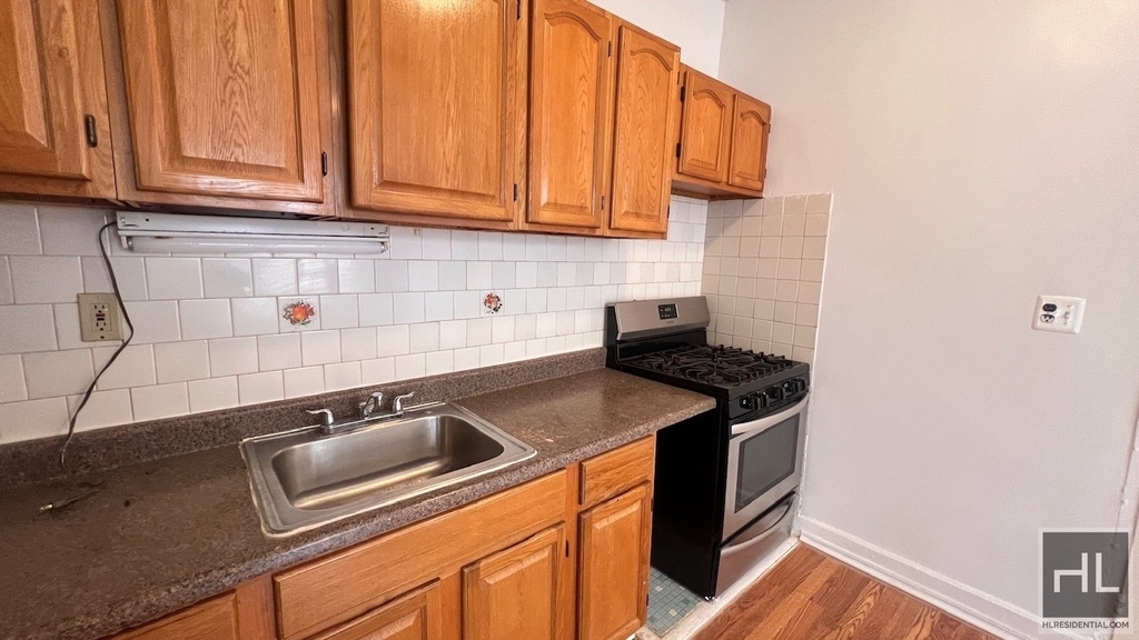 593 Miller Avenue - Photo 7