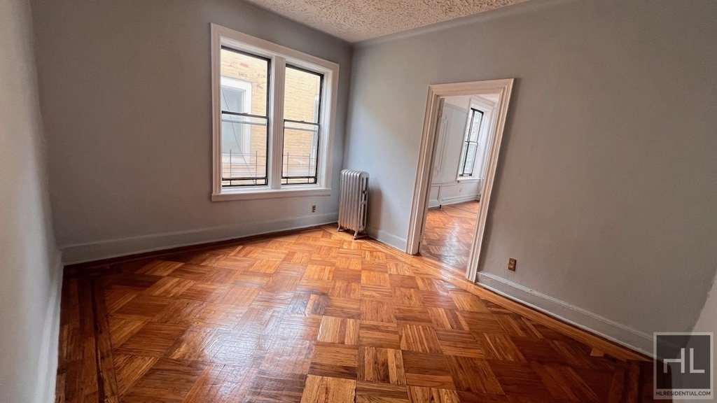 593 Miller Avenue - Photo 5